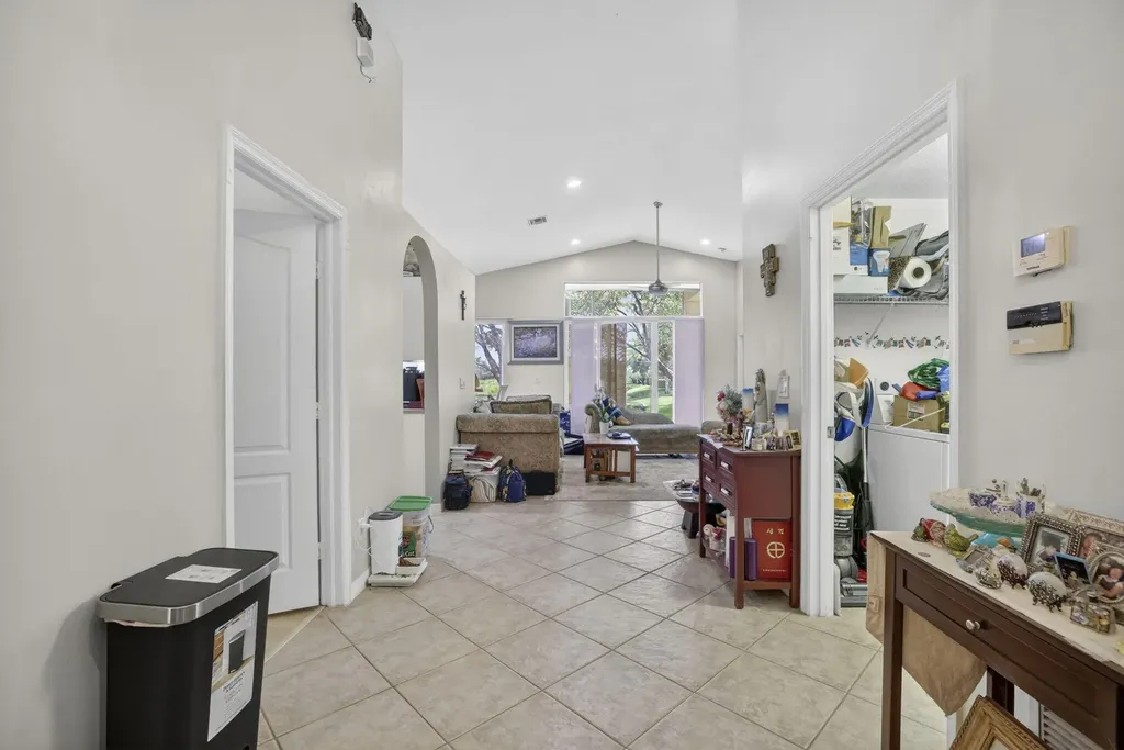 19305 SW 66th Street Pembroke Pines FL 33332