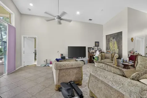 19305 SW 66th Street Pembroke Pines FL 33332