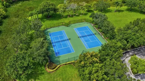 19305 SW 66th Street Pembroke Pines FL 33332
