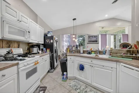 19305 SW 66th Street Pembroke Pines FL 33332