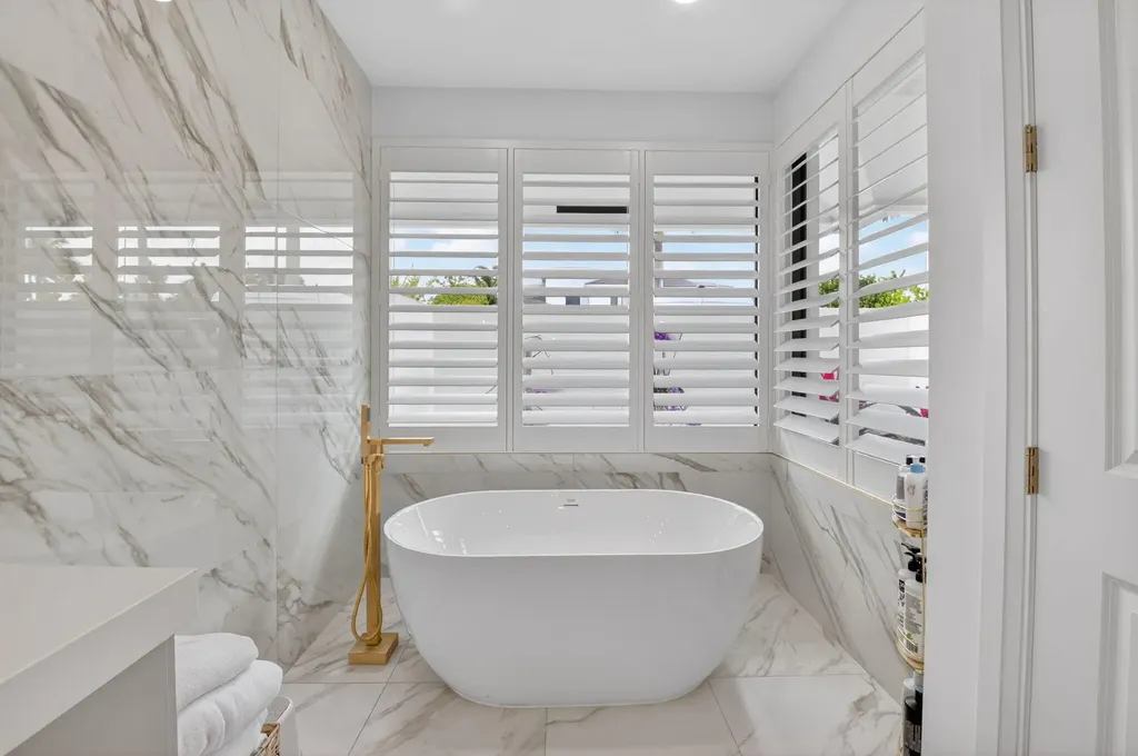 3954 NW 52nd Street Boca Raton FL 33496
