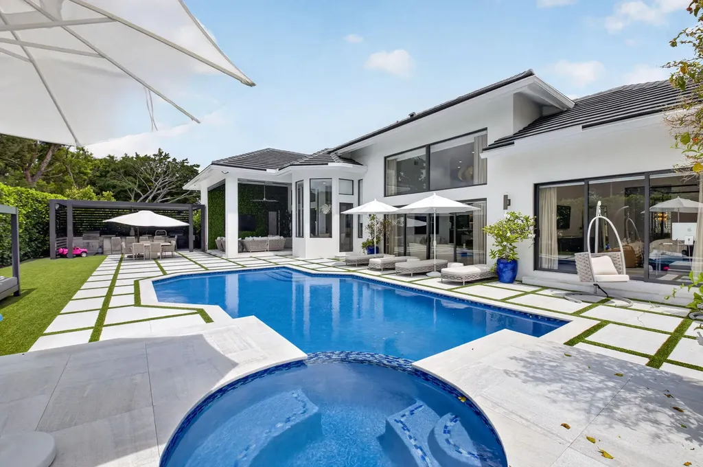 3954 NW 52nd Street Boca Raton FL 33496
