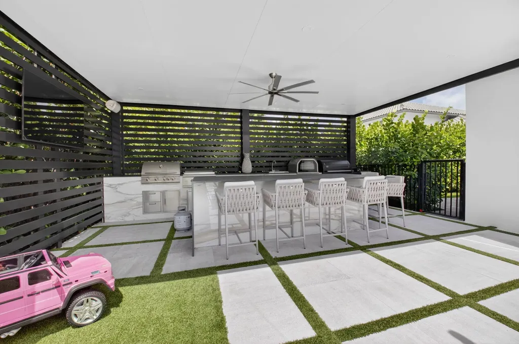 3954 NW 52nd Street Boca Raton FL 33496