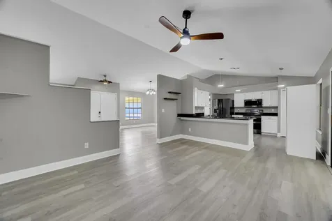 601 Howard Street Fort Pierce FL 34982