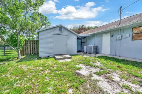 601 Howard Street Fort Pierce FL 34982