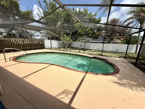 175 SW Oakridge Drive Port St Lucie FL 34984