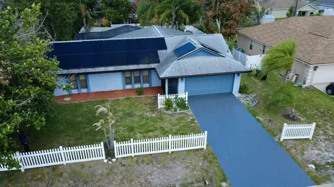 175 SW Oakridge Drive Port St Lucie FL 34984