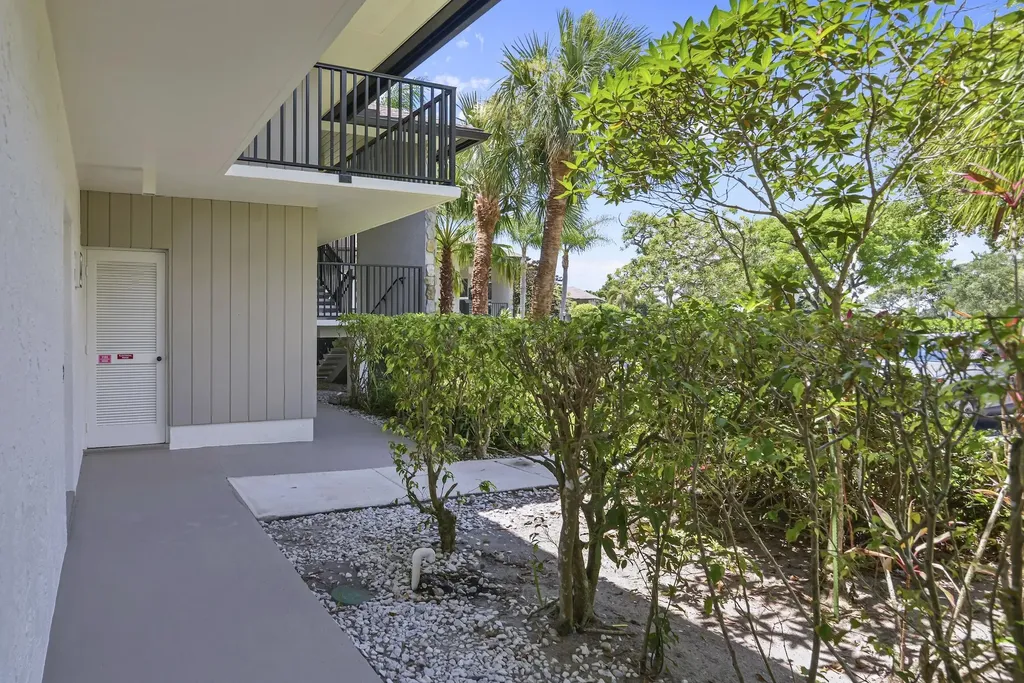 401 Greensward Lane Delray Beach FL 33445