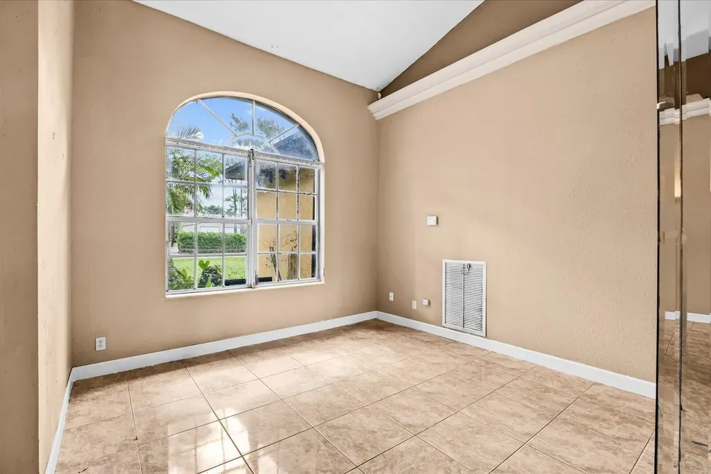 12390 N 53rd Road Road N The Acreage FL 33411