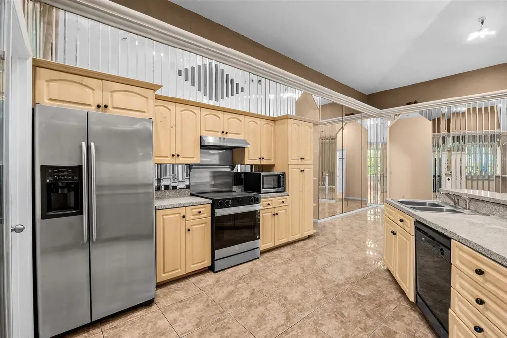 12390 N 53rd Road Road N The Acreage FL 33411