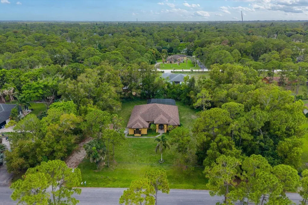 12390 N 53rd Road Road N The Acreage FL 33411