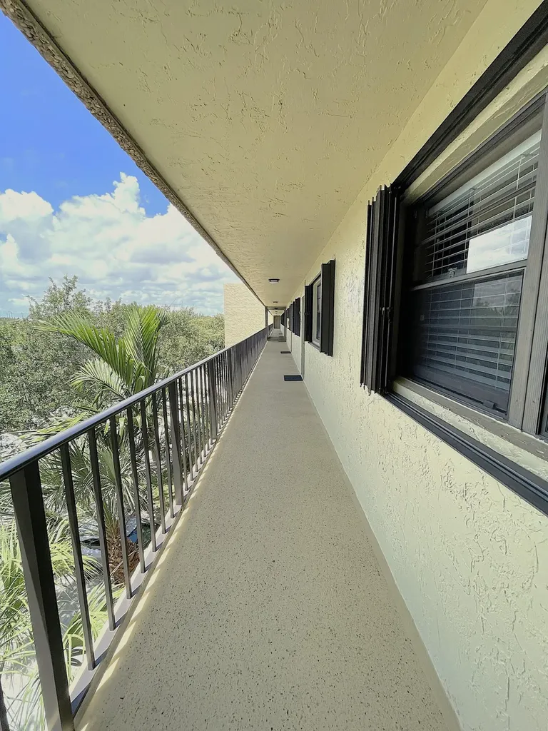 367 S Federal Highway Deerfield Beach FL 33441
