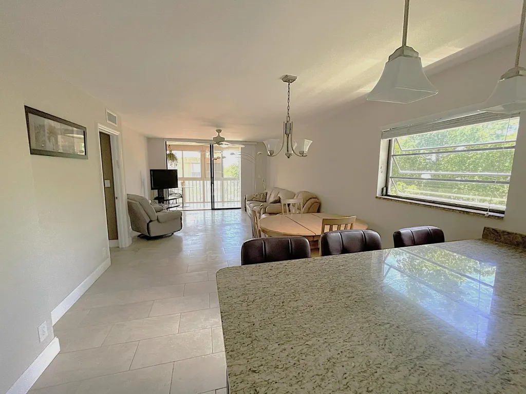 367 S Federal Highway Deerfield Beach FL 33441