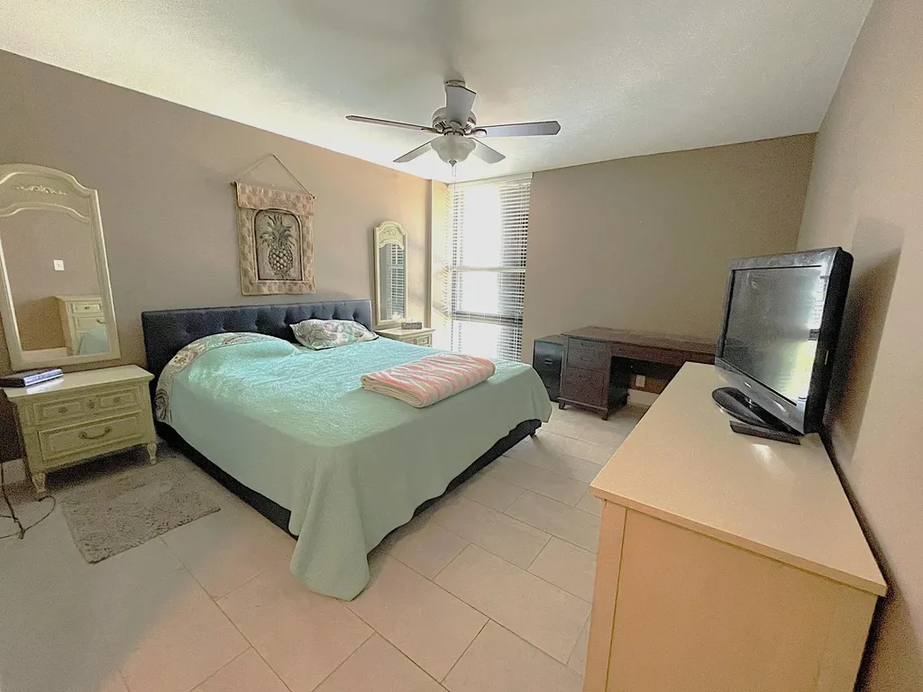 367 S Federal Highway Deerfield Beach FL 33441