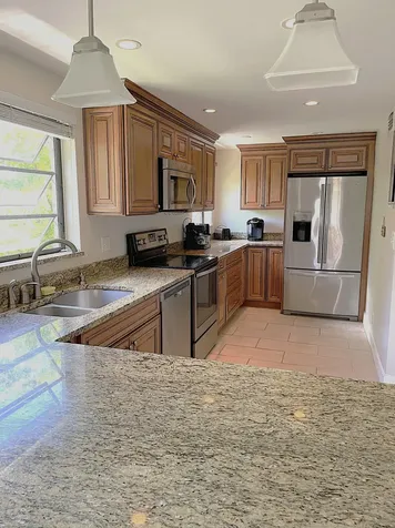 367 S Federal Highway Deerfield Beach FL 33441
