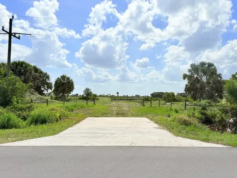 28095 NW 72nd Avenue Okeechobee FL 34972