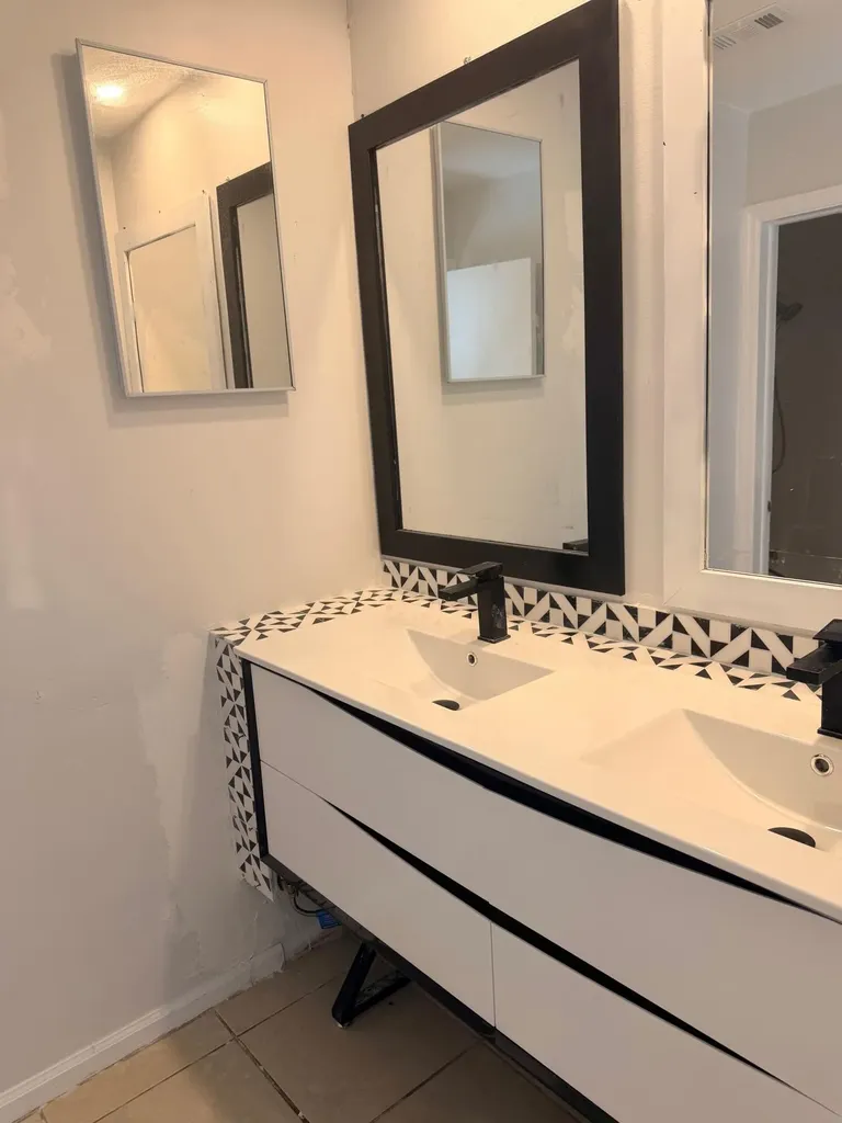4340 NW 80th Avenue Coral Springs FL 33065