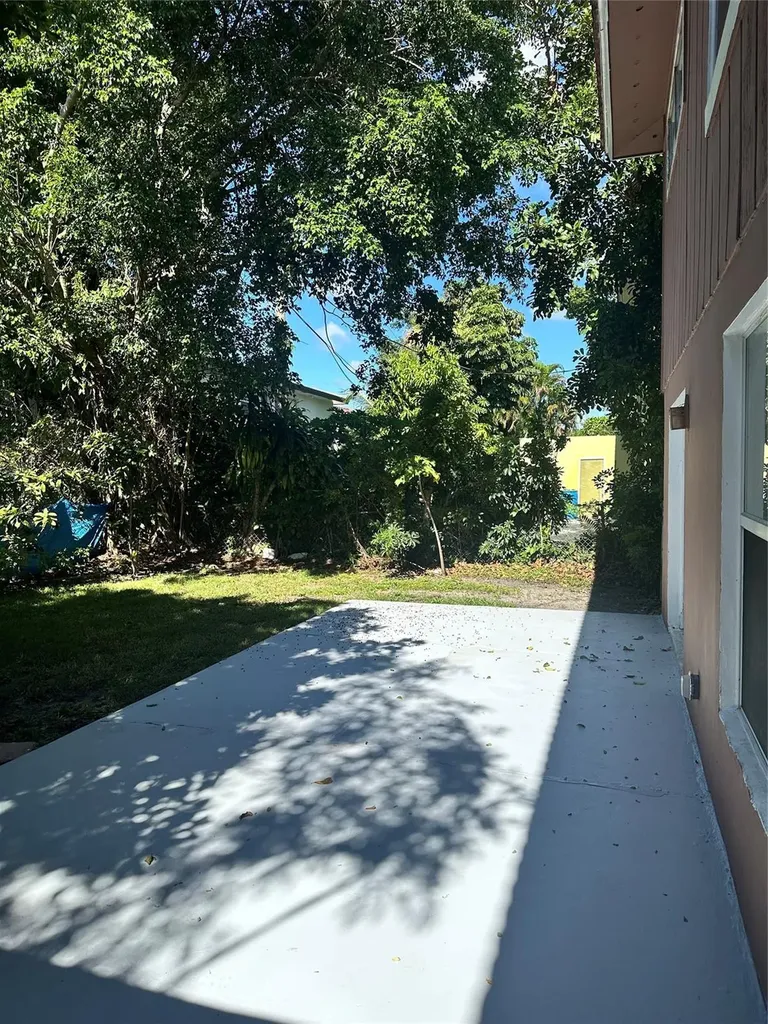 4340 NW 80th Avenue Coral Springs FL 33065