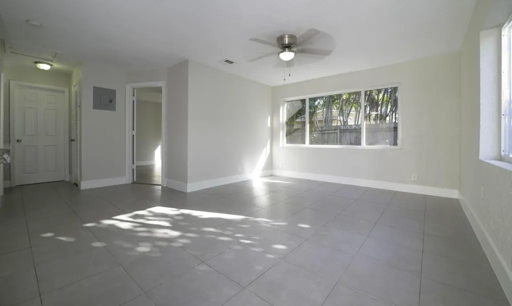 1126 NE 16th Place Fort Lauderdale FL 33305