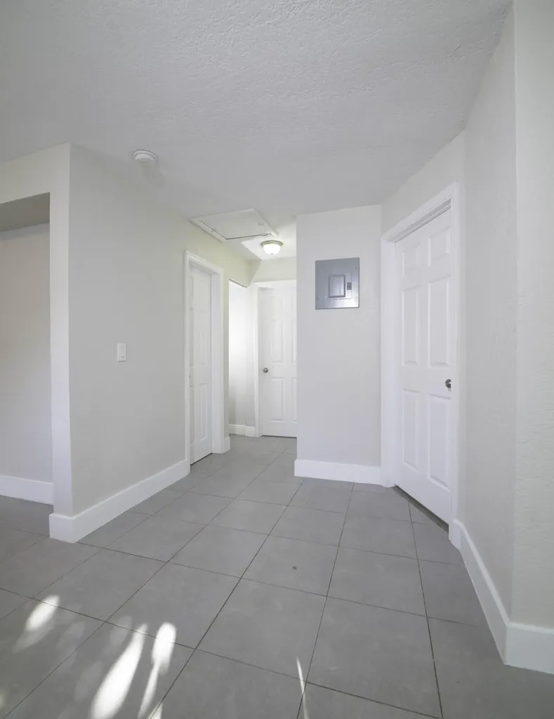 1126 NE 16th Place Fort Lauderdale FL 33305