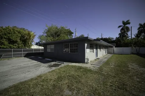 1126 NE 16th Place Fort Lauderdale FL 33305