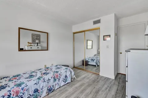 5190 E Sabal Palm Boulevard Tamarac FL 33319