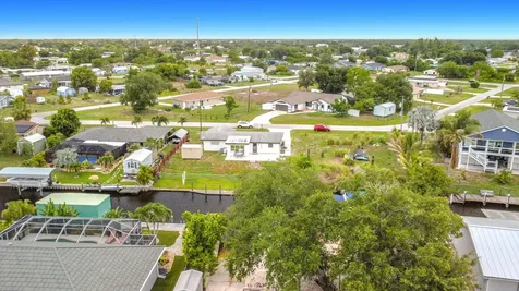 3234 Daytona Drive Punta Gorda FL 33983