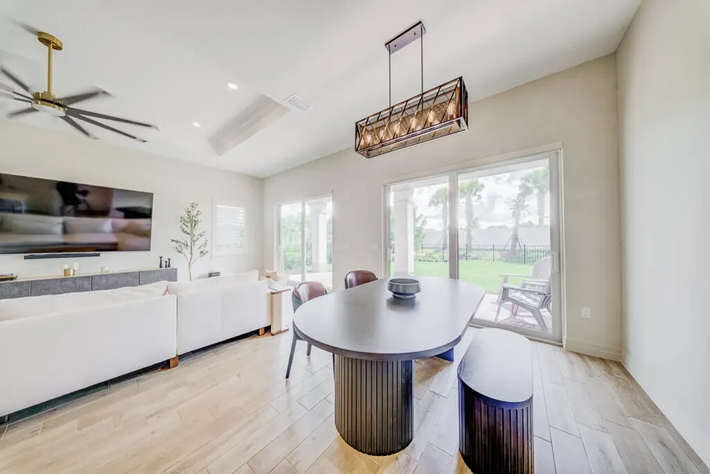 10562 Northbrook Circle Palm Beach Gardens FL 33412