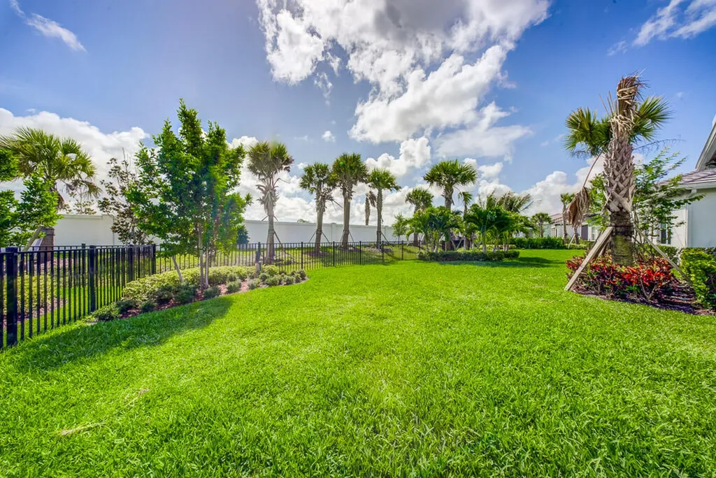 10562 Northbrook Circle Palm Beach Gardens FL 33412