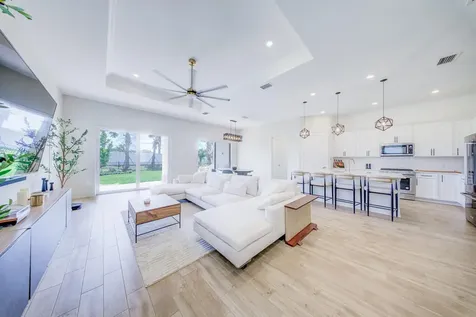 10562 Northbrook Circle Palm Beach Gardens FL 33412