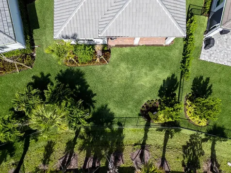 10562 Northbrook Circle Palm Beach Gardens FL 33412