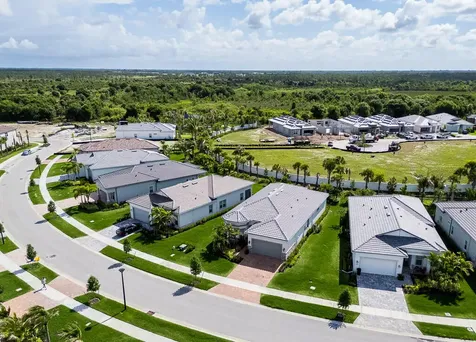 10562 Northbrook Circle Palm Beach Gardens FL 33412