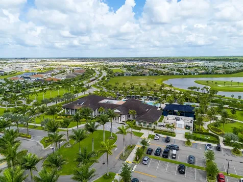 10562 Northbrook Circle Palm Beach Gardens FL 33412