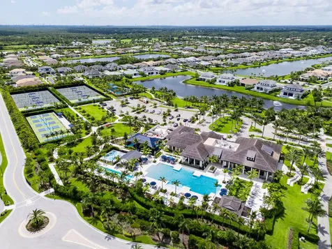 10562 Northbrook Circle Palm Beach Gardens FL 33412