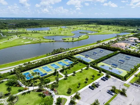 10562 Northbrook Circle Palm Beach Gardens FL 33412