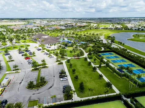 10562 Northbrook Circle Palm Beach Gardens FL 33412