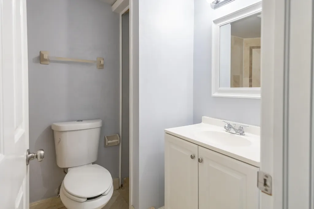 110 Weybridge Circle Royal Palm Beach FL 33411