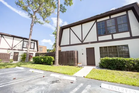 110 Weybridge Circle Royal Palm Beach FL 33411