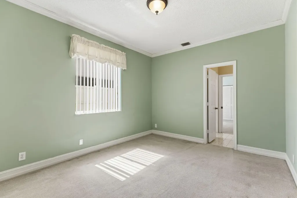 832 Heritage Drive Weston FL 33326