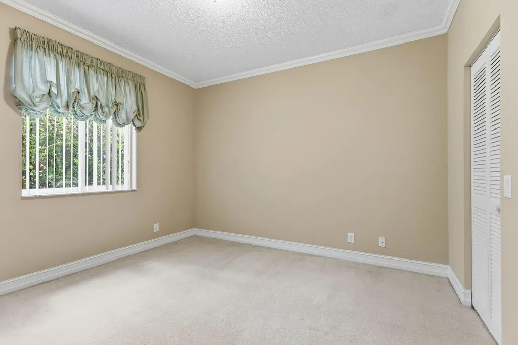 832 Heritage Drive Weston FL 33326