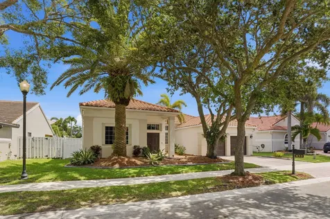 832 Heritage Drive Weston FL 33326