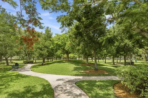 832 Heritage Drive Weston FL 33326