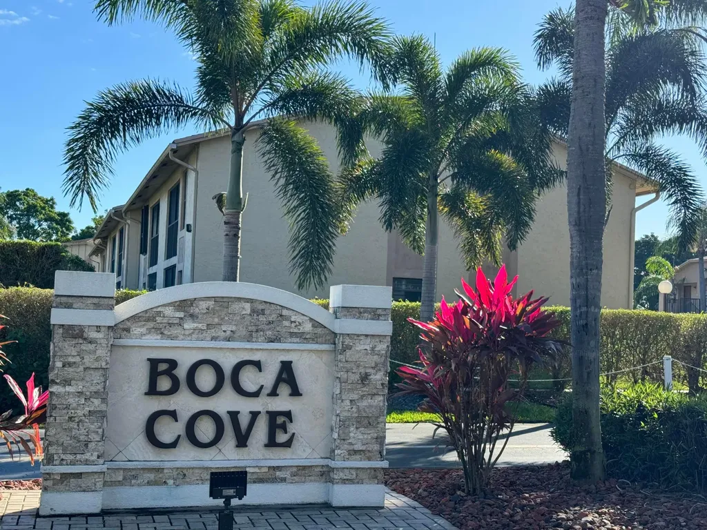 9503 Boca Cove Circle Boca Raton FL 33428