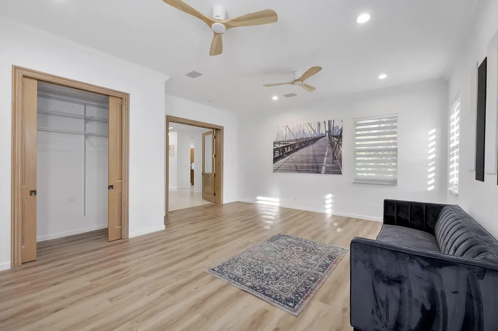 5081 NW 120th Avenue Coral Springs FL 33076