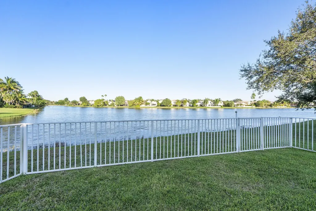 5081 NW 120th Avenue Coral Springs FL 33076