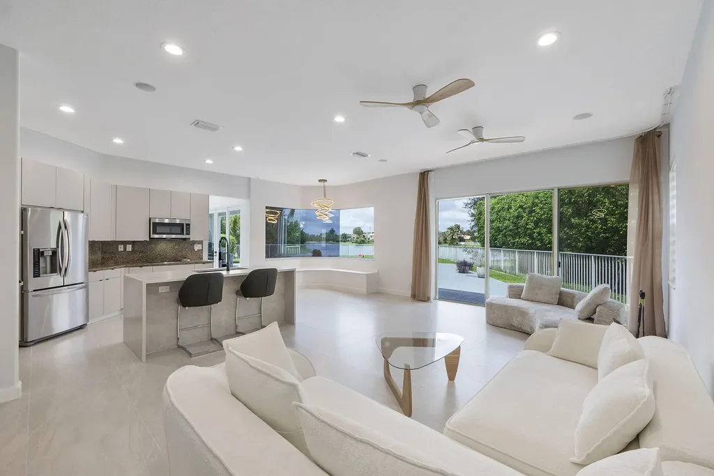 5081 NW 120th Avenue Coral Springs FL 33076