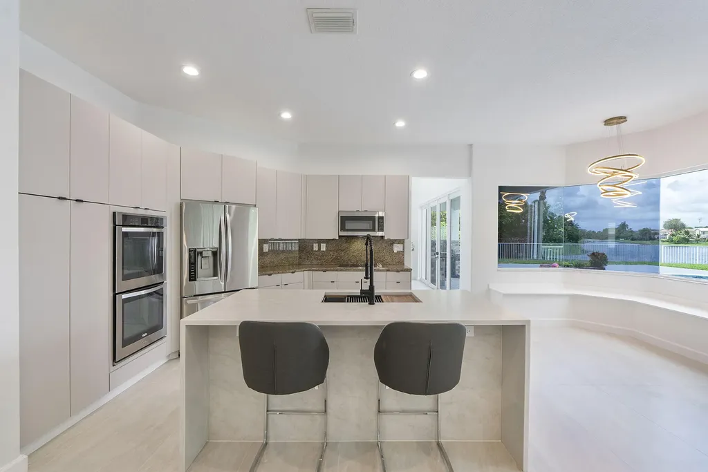 5081 NW 120th Avenue Coral Springs FL 33076