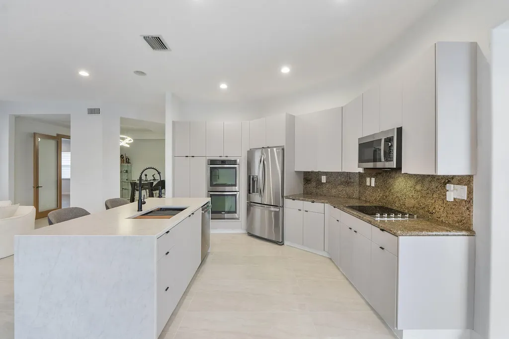 5081 NW 120th Avenue Coral Springs FL 33076