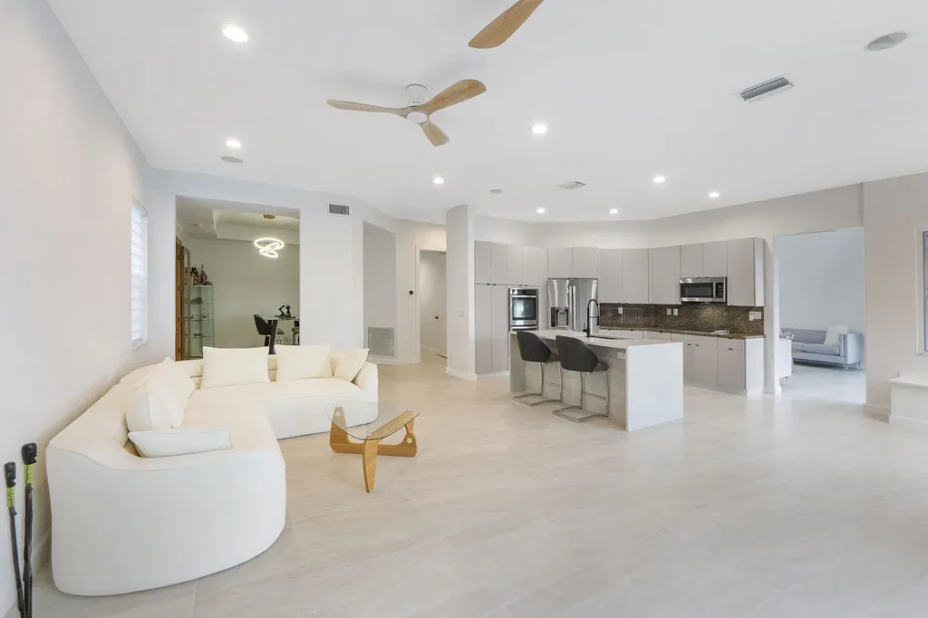5081 NW 120th Avenue Coral Springs FL 33076