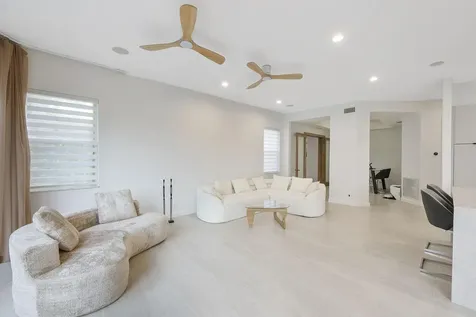 5081 NW 120th Avenue Coral Springs FL 33076